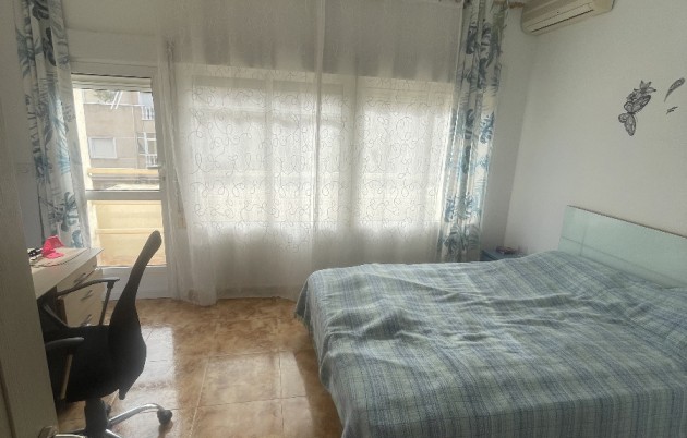 Sale - Apartment - Torrevieja - Torrievieja center