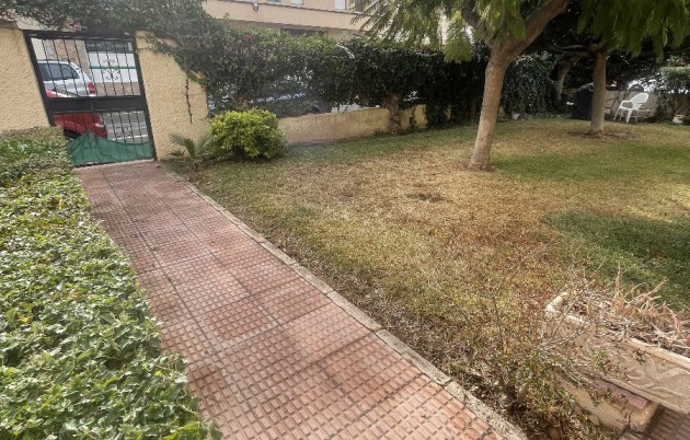 Sale - Apartment - Torrevieja - Torrievieja center