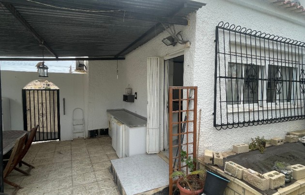 Sale - Detached house - San Fulgencio - Urb. La Marina