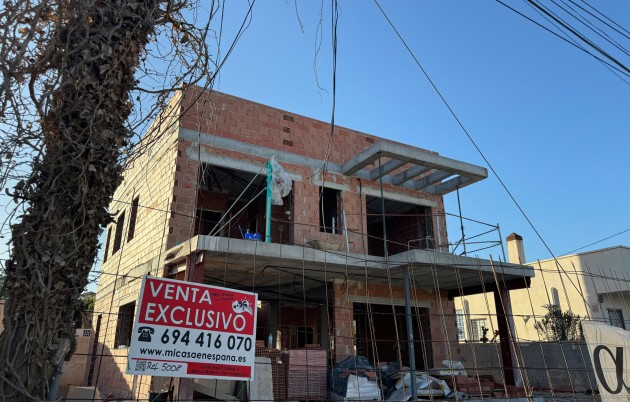 Sale - Detached house - Guardamar del Segura - Urbanization Buenavista