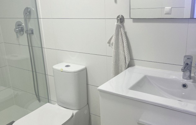 Sale - Apartment - Elche - El Pinet