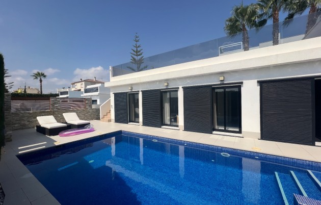 Sale - Villa - San Fulgencio - Urb. La Marina