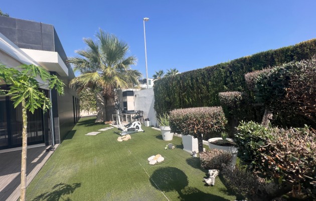 Sale - Villa - San Fulgencio - Urb. La Marina