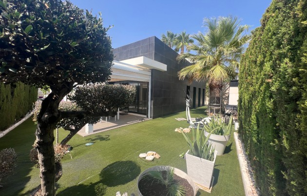 Sale - Villa - San Fulgencio - Urb. La Marina