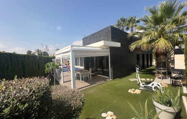 Sale - Villa - San Fulgencio - Urb. La Marina