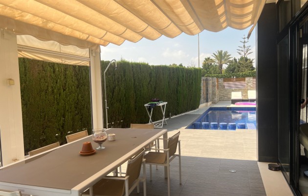 Sale - Villa - San Fulgencio - Urb. La Marina