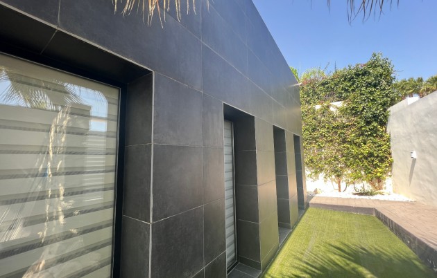 Sale - Villa - San Fulgencio - Urb. La Marina