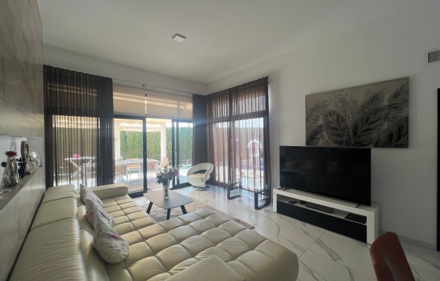 Sale - Villa - San Fulgencio - Urb. La Marina