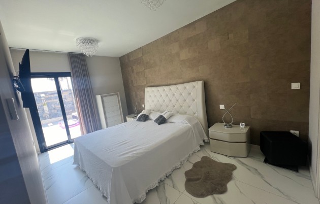 Sale - Villa - San Fulgencio - Urb. La Marina