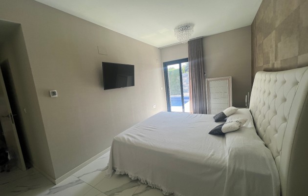 Sale - Villa - San Fulgencio - Urb. La Marina