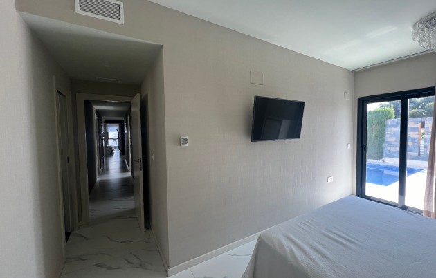 Sale - Villa - San Fulgencio - Urb. La Marina