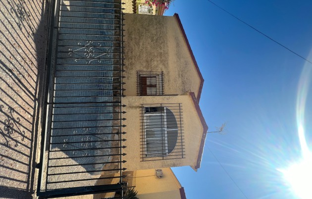 Sale - Detached house - San Fulgencio - Urb. La Marina