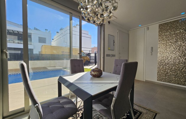 Sale - Villa - Orihuela - Villamartin