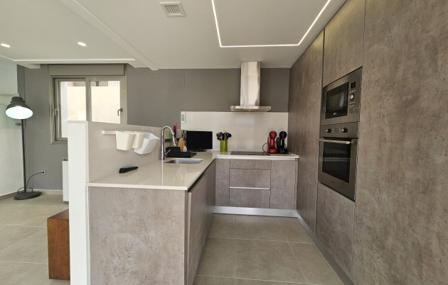 Sale - Villa - Orihuela - Villamartin