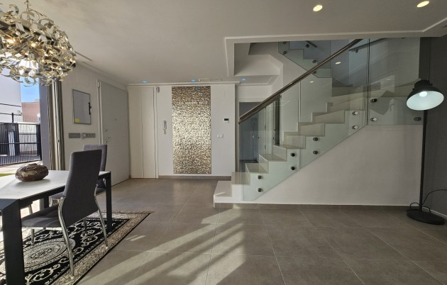 Sale - Villa - Orihuela - Villamartin