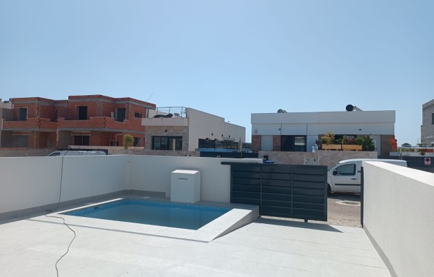 New Build - Quad - Daya Nueva