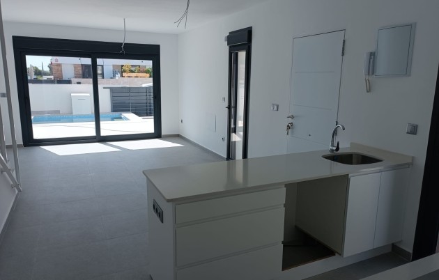 New Build - Quad - Daya Nueva