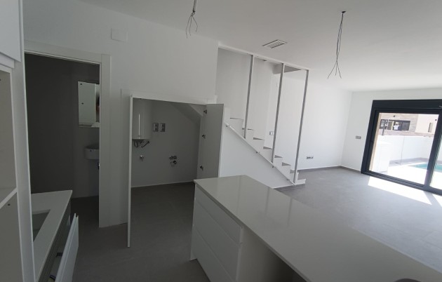 New Build - Quad - Daya Nueva