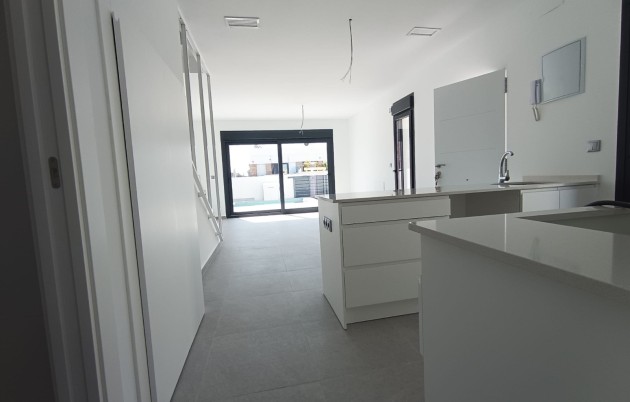 New Build - Quad - Daya Nueva