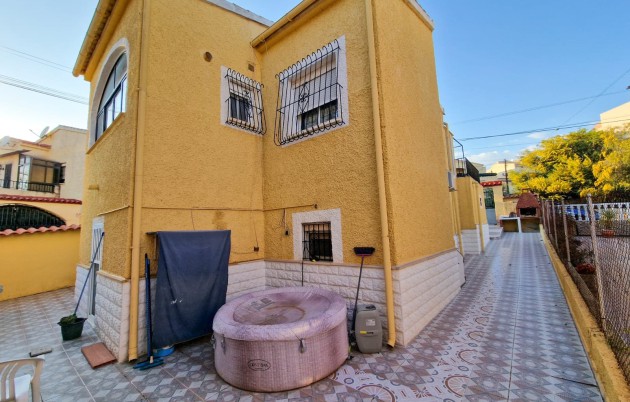 Sale - Detached house - San Fulgencio - Urb. La Marina