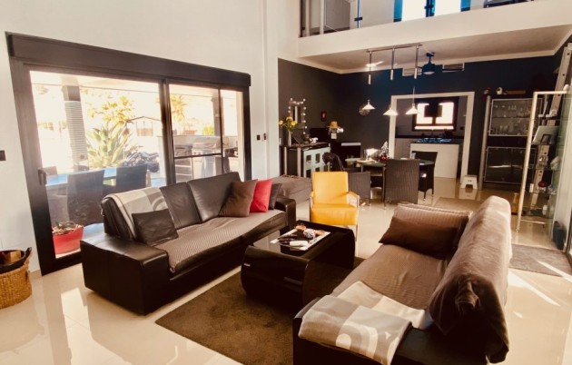 Sale - Villa - Alicante