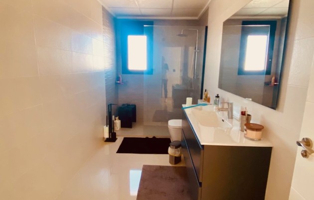 Sale - Villa - Alicante