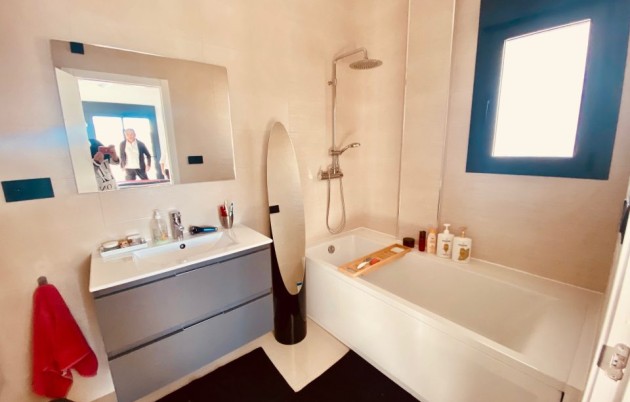 Sale - Villa - Alicante