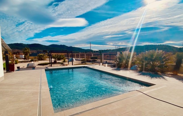 Sale - Villa - Alicante