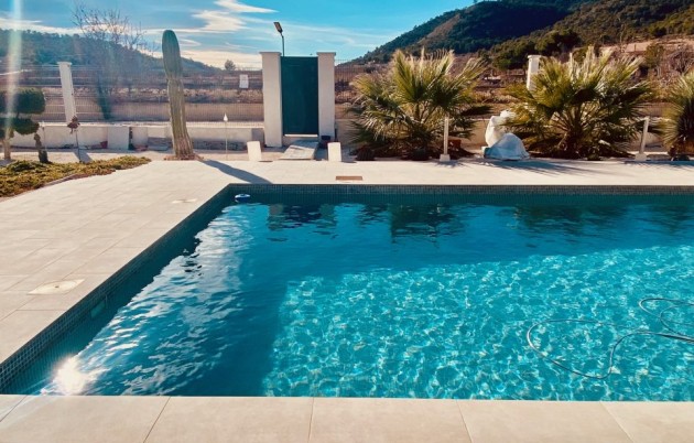 Sale - Villa - Alicante