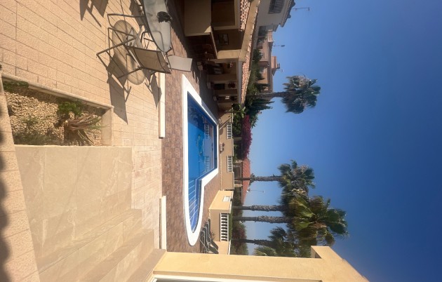 Sale - Villa - San Fulgencio - Urb. La Marina