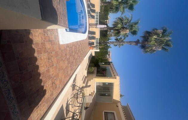 Sale - Villa - San Fulgencio - Urb. La Marina