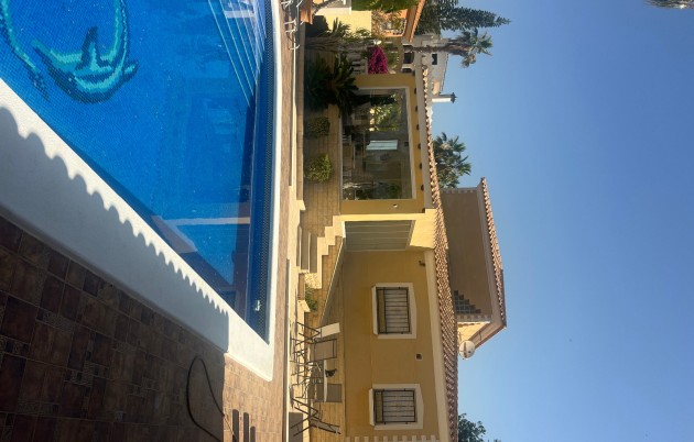 Sale - Villa - San Fulgencio - Urb. La Marina