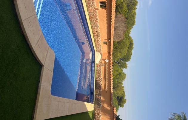 Sale - Villa - San Fulgencio - Urb. La Marina