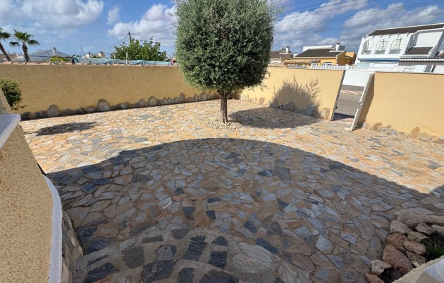 Sale - Villa - Torrevieja - North Torrevieja