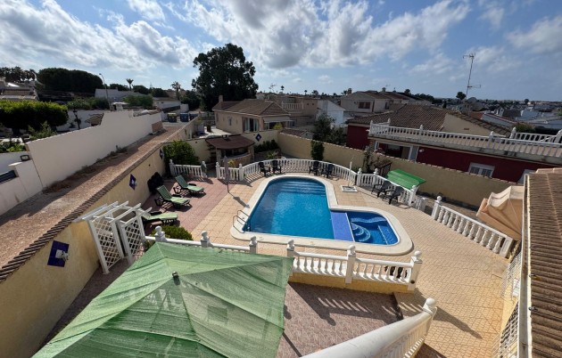 Sale - Villa - Torrevieja - North Torrevieja