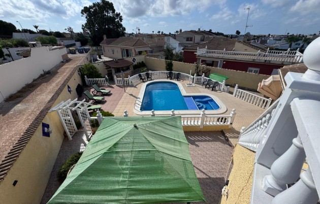 Sale - Villa - Torrevieja - North Torrevieja