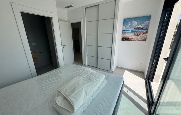 Sale - Detached house - Guardamar del Segura - Urbanization Buenavista