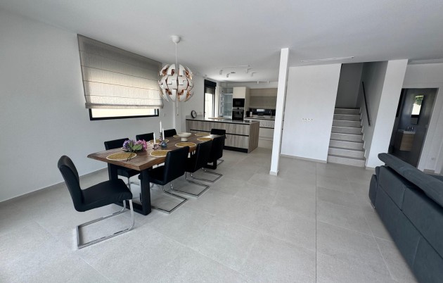 Sale - Detached house - Guardamar del Segura - Urbanization Buenavista