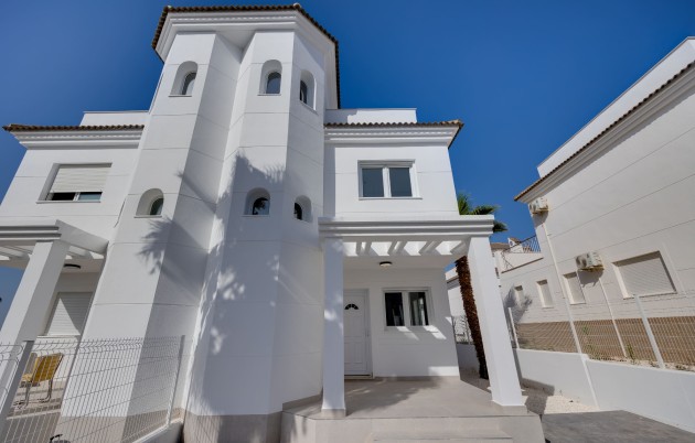 Nueva construcción  - Chalet independiente - San Fulgencio