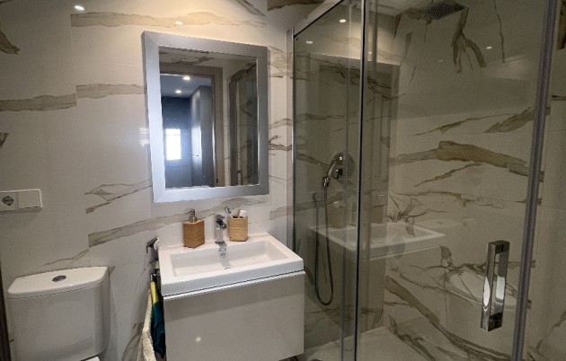 Sale - Apartment - Elche - El Pinet