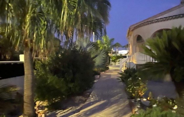 Sale - Detached house - San Fulgencio - Urb. La Marina