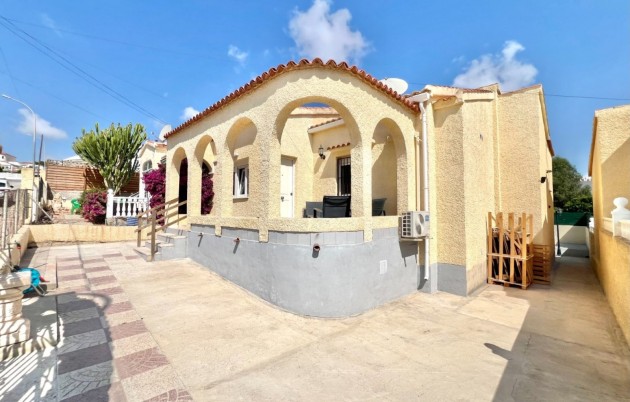 Sale - Detached house - San Fulgencio - Urb. La Marina