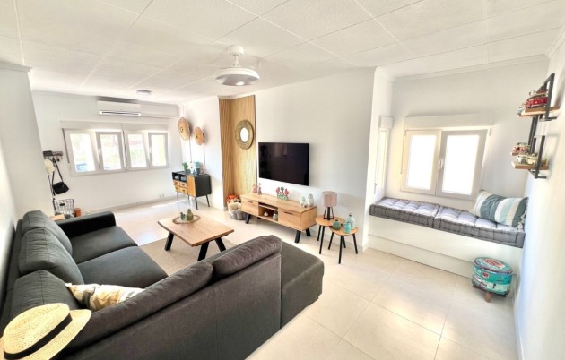 Sale - Detached house - San Fulgencio - Urb. La Marina