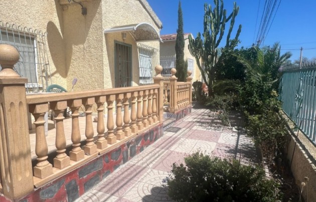 Sale - Detached house - San Fulgencio - Urb. La Marina