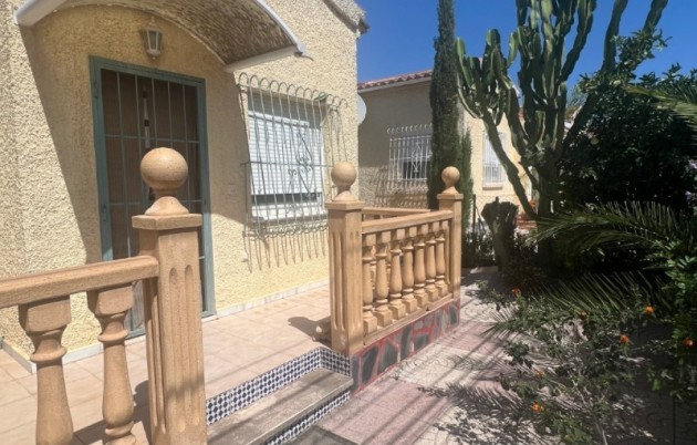 Sale - Detached house - San Fulgencio - Urb. La Marina