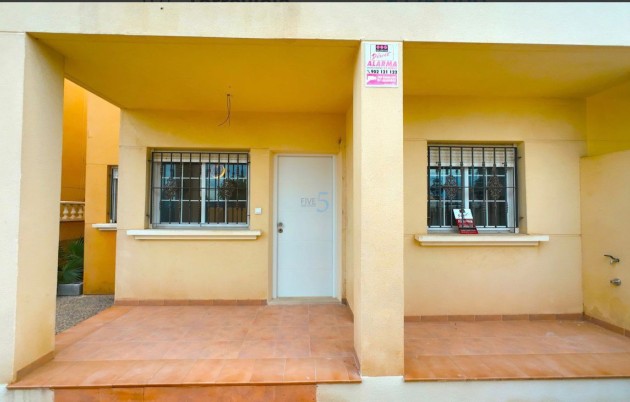 Venta - Casa adosada - Torrevieja - Centro de Torrevieja