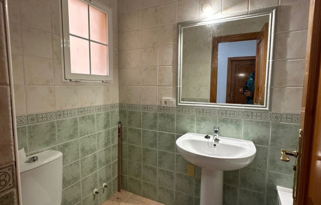 Venta - Casa adosada - Torrevieja - Centro de Torrevieja