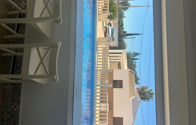 Sale - Detached house - Dolores