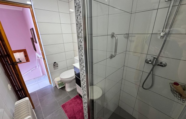 Sale - Reihenhaus - Guardamar del Segura - Urbanisation Buenavista