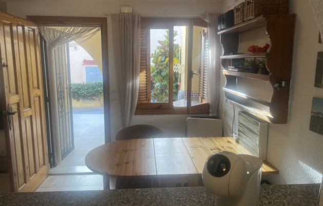 Sale - Terraced house - Guardamar del Segura - Urbanization Buenavista